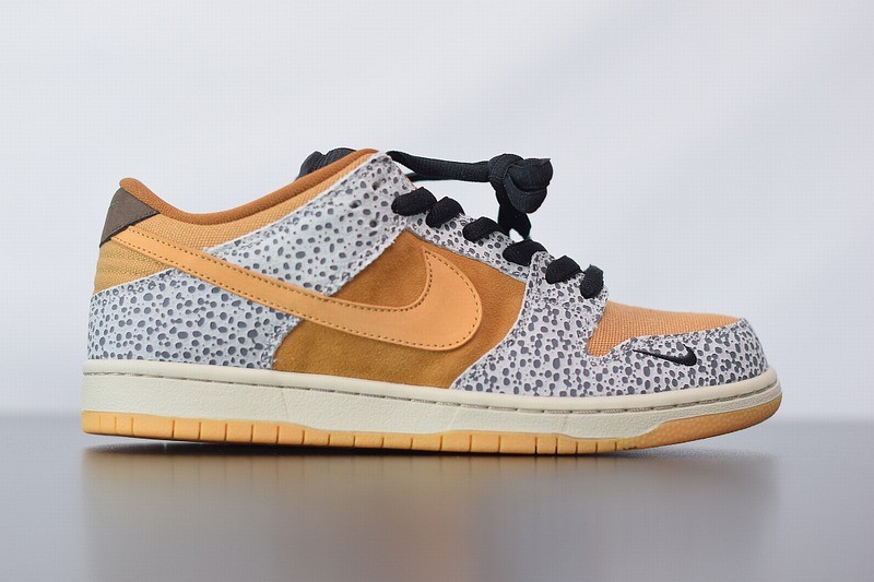 Nike SB Dunk Low Safari