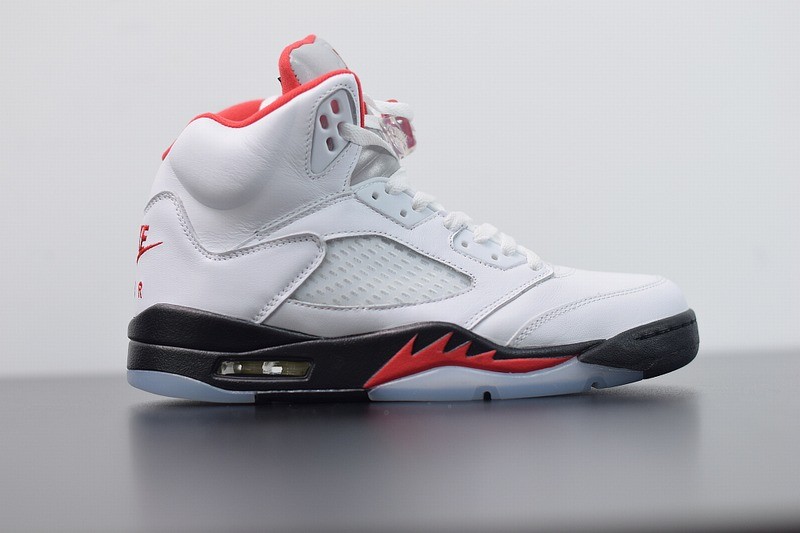 Jordan 5 Retro Fire Red Silver Tongue 