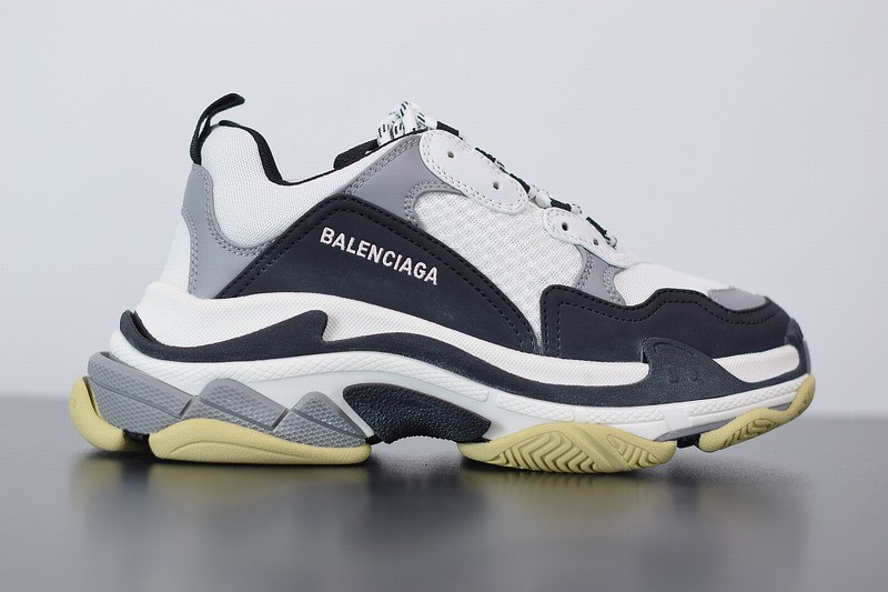 Balenciaga Triple S Whie Black