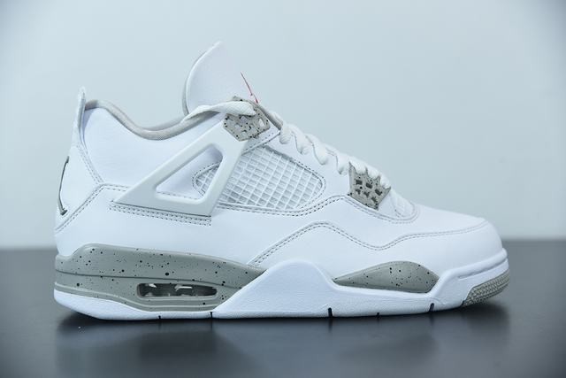 Air Jordan 4“White Oreo