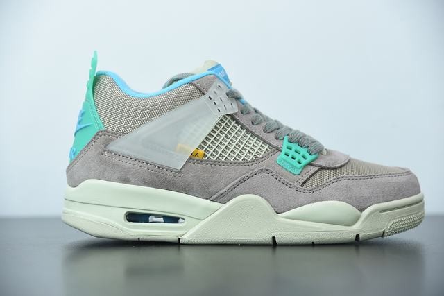 Air Jordan 4“ Taupe Haze”