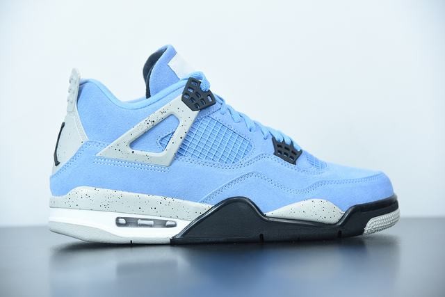 Air Jordan 4  