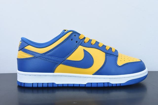 NK Dunk Low “Warriors”