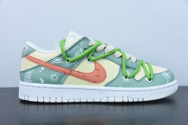 H03G5 Nk Dunk Low 