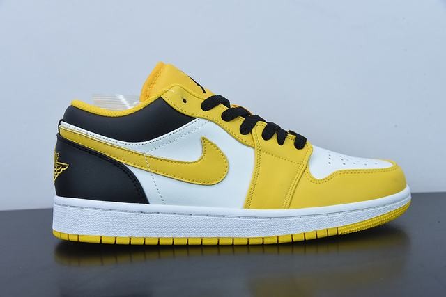 Air Jordan 1 Low University Gold White