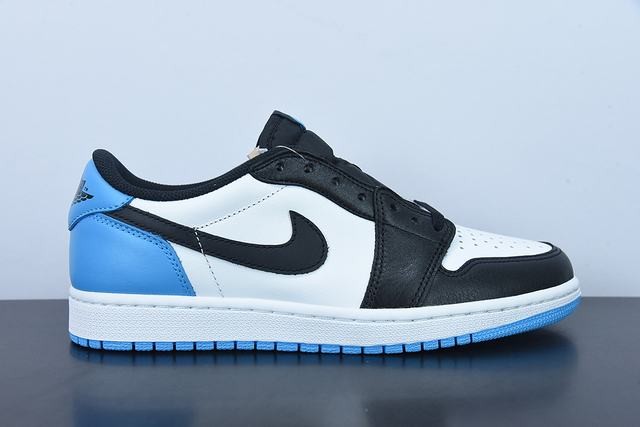  Jordan 1 Retro Low OG UNC