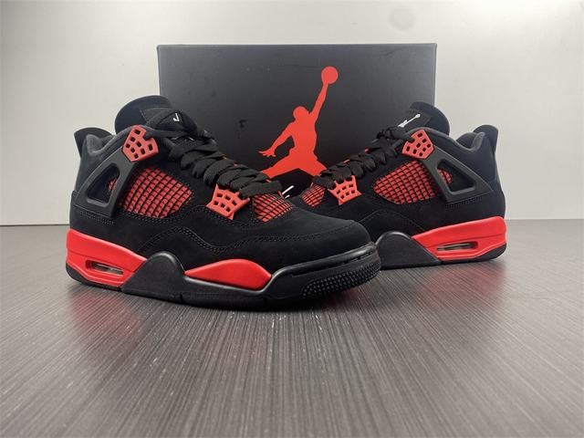 Air Jordan 4