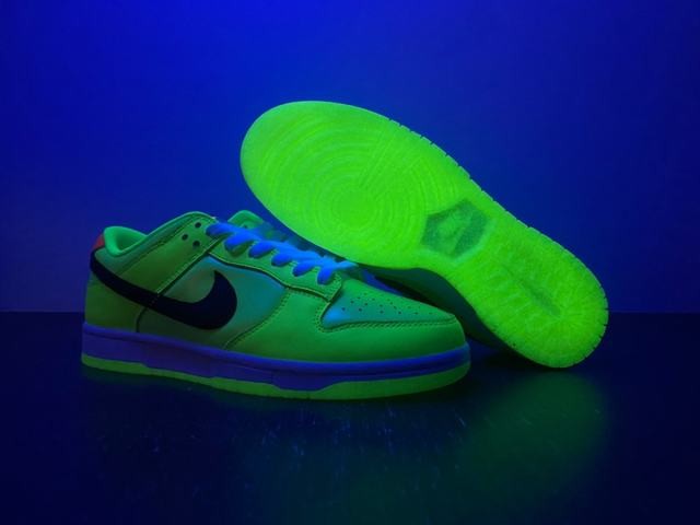 Nike Dunk Low “Glow in the Dark”