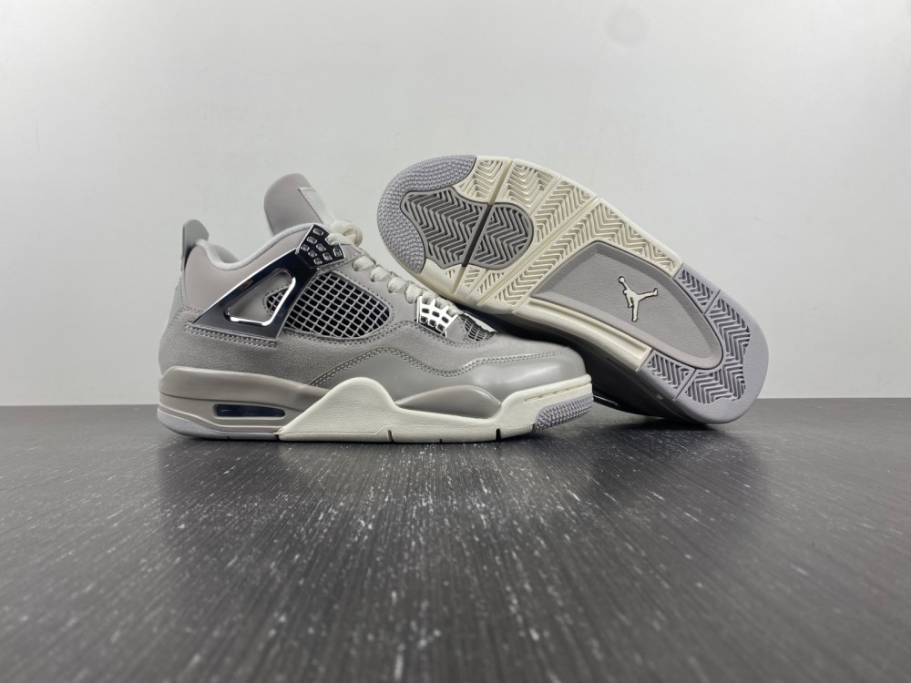 Air Jordan 4 WMNS “Frozen Moments” 