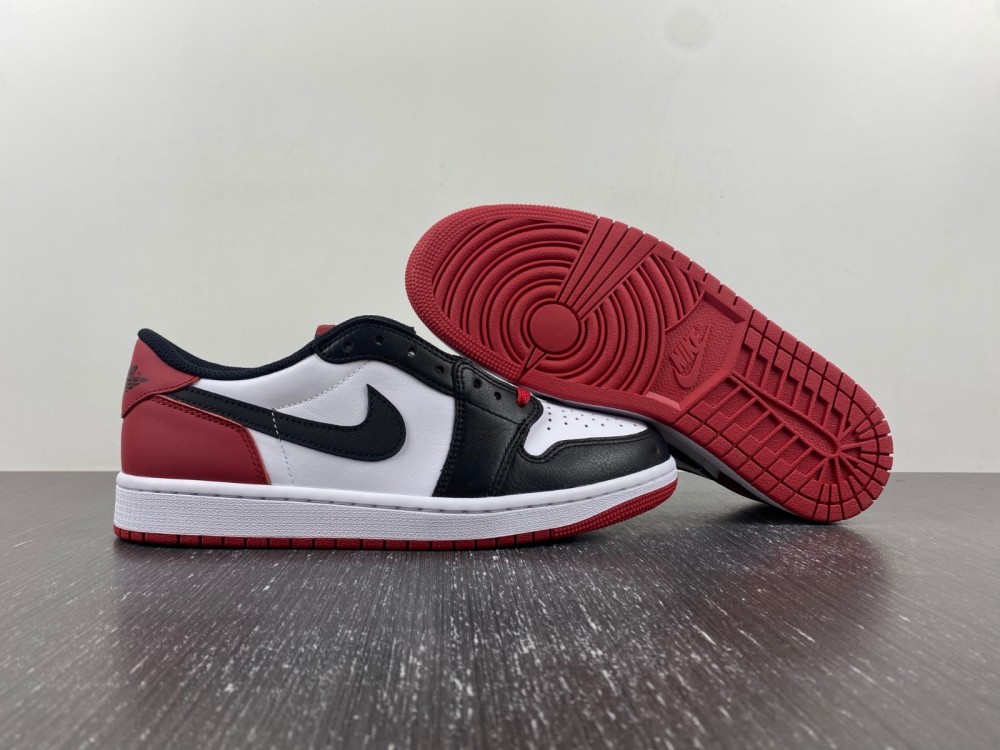 Air Jordan 1 Low OG “Black Toe”